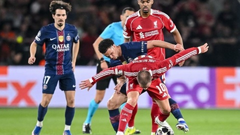 این قهرمانی ساده نیست