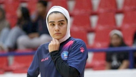 خانم کریمی، ممنون