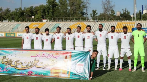 156 و 104 روی پیراهن تیم ملی