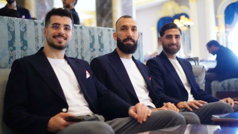 نورافکن قهر کرد، چشمی جانشین ندارد