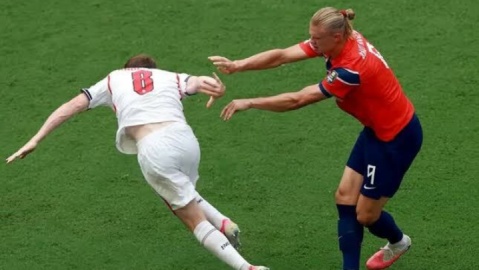 تو حسود هستی!