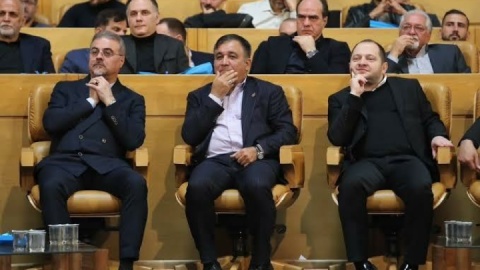 تاجرنیا تعامل نداشت، اعضای هیأت مدیره استعفا دادند