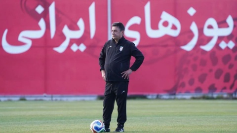 رزومه نداری، انتقاد نکن!