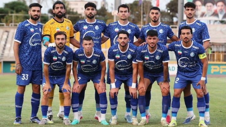 سهراب در محاصره مصدومان و جدا شده‌ها