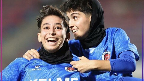 شروع مطمئن خاتون در راه آسیا