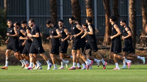 بانک شهر و هیأت مدیره در کنار حدادی