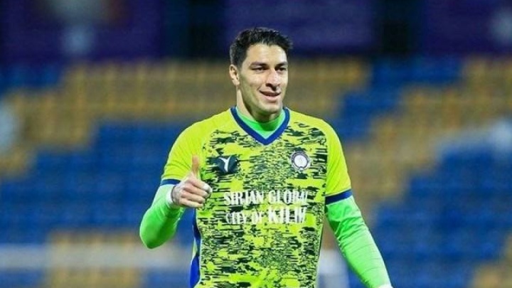 اخباری به نیمکت پیچ و مهره شد