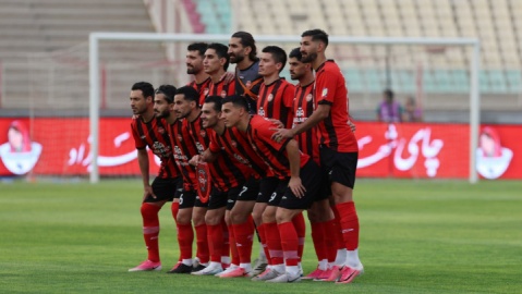پوستونسکی تا نیم‌فصل خانه‌نشین شد