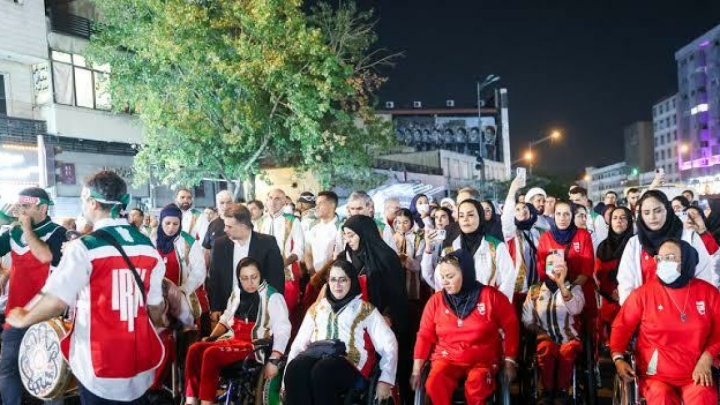جان‌فدایان ایران قوی از انقلاب تا ناگویا