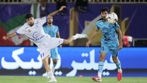 آمارها علیه منتقدان